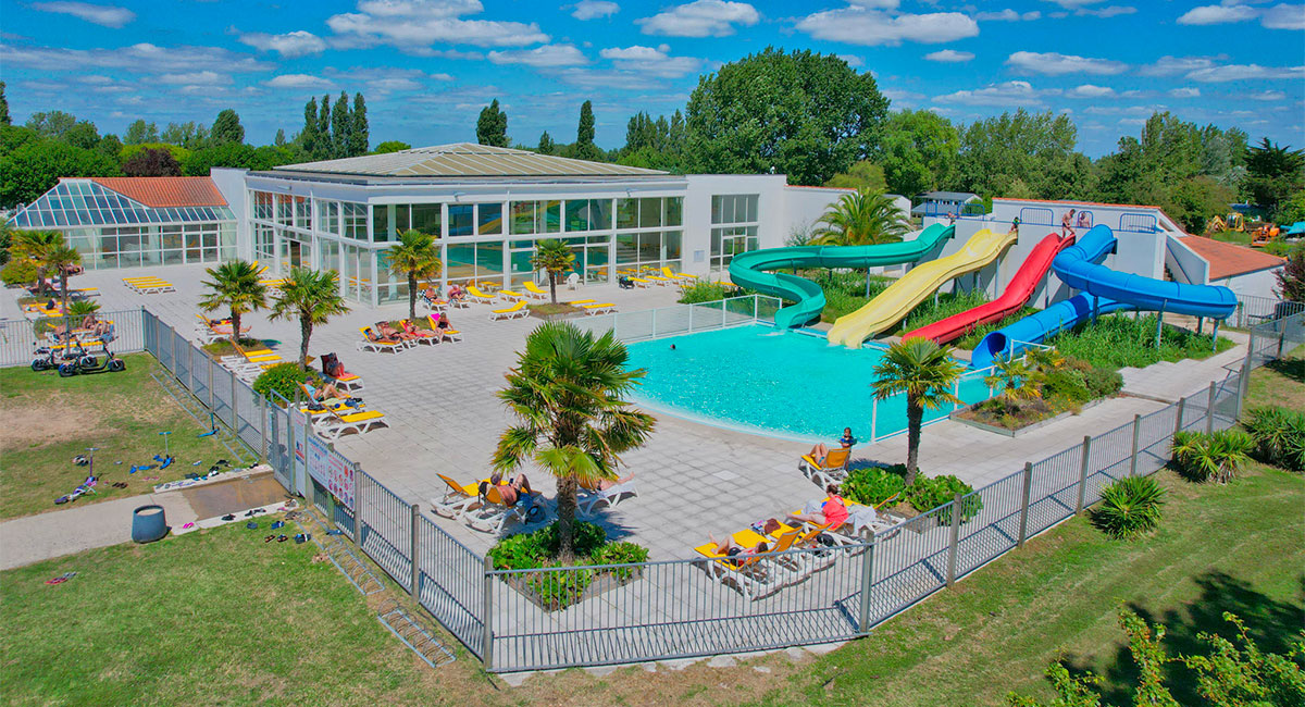 piscine-surveillee-camping-vendee
